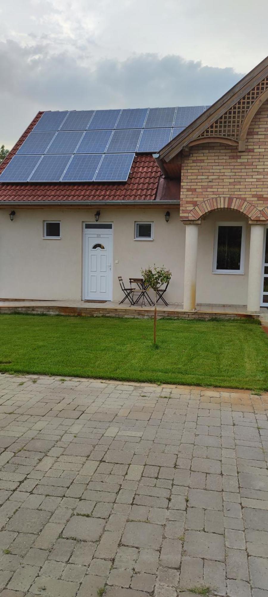 Village Garden Family Guest House Tiszakanyár Værelse billede