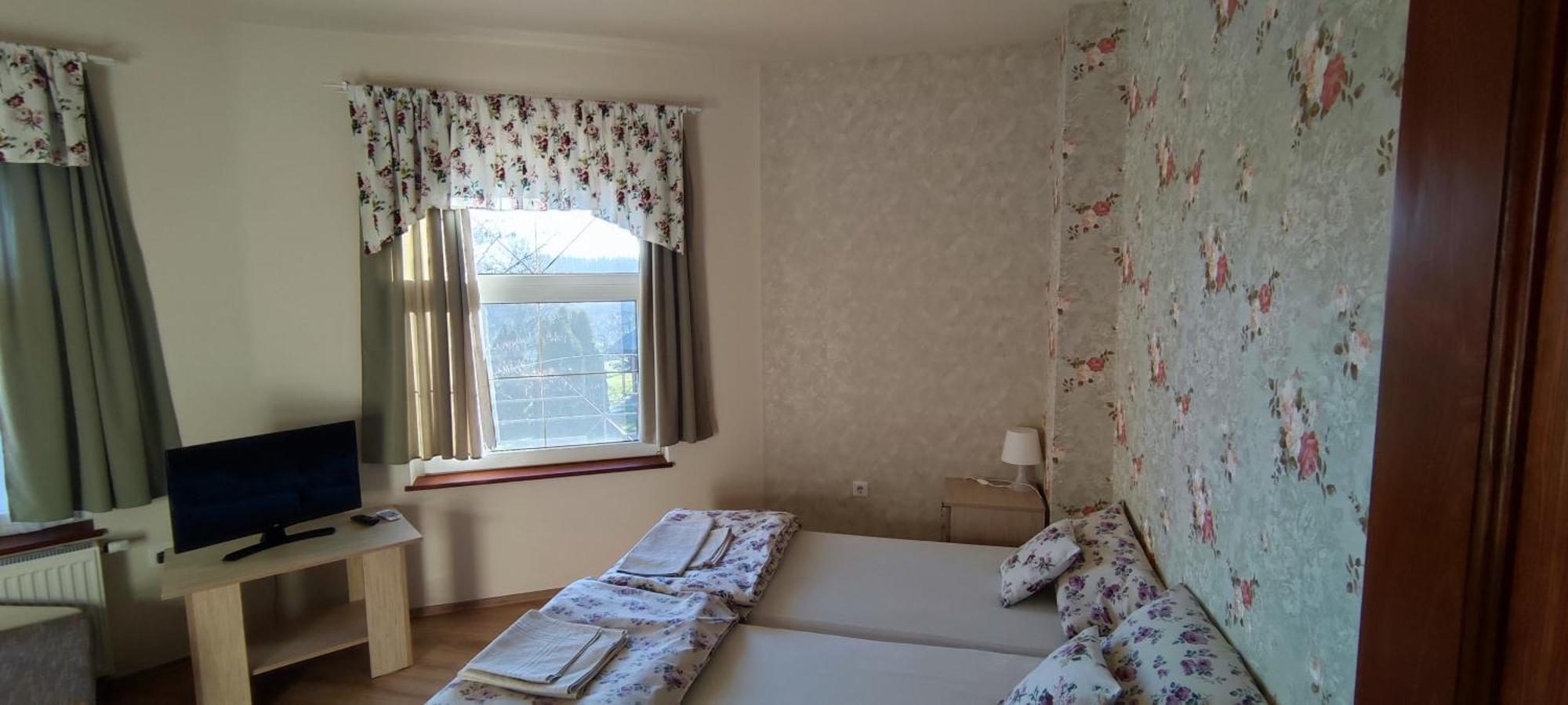 Village Garden Family Guest House Tiszakanyár Eksteriør billede