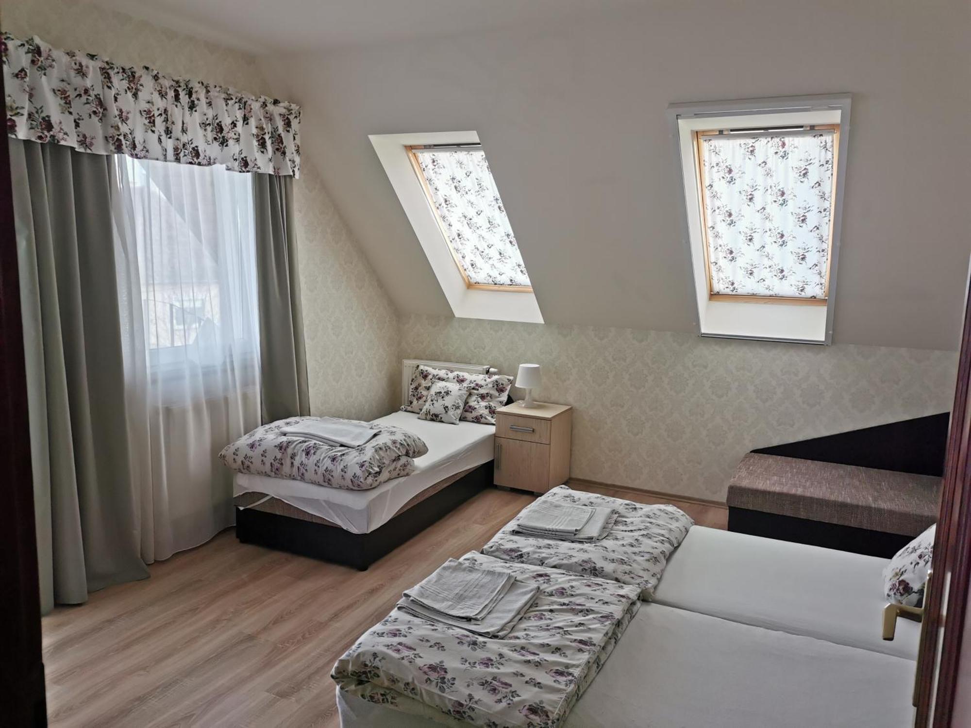 Village Garden Family Guest House Tiszakanyár Eksteriør billede